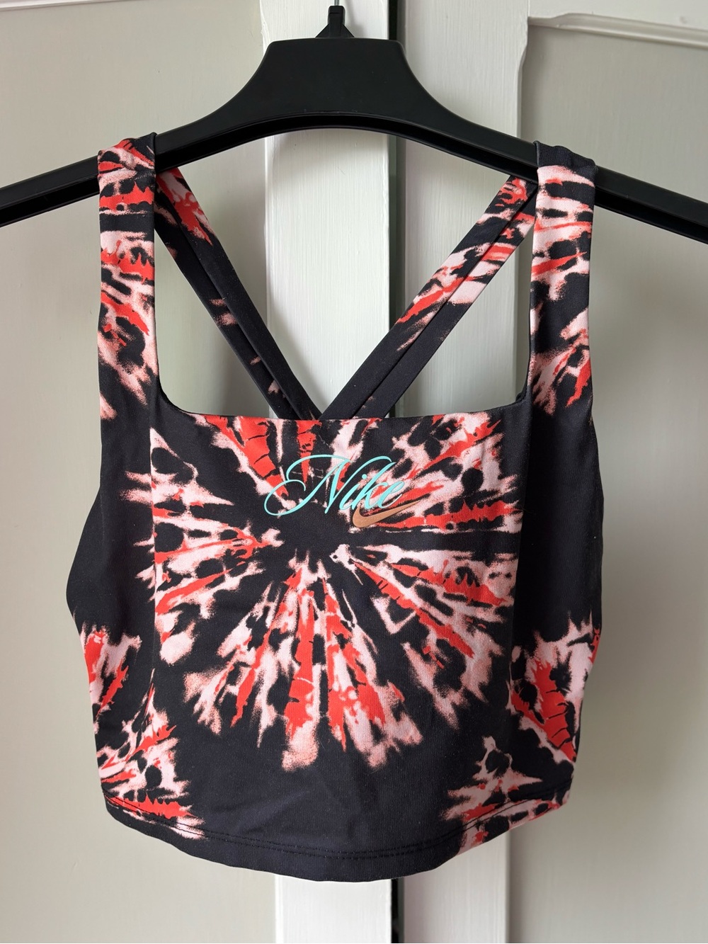 Nike Dri-Fit Women’s Medium Athletic Top